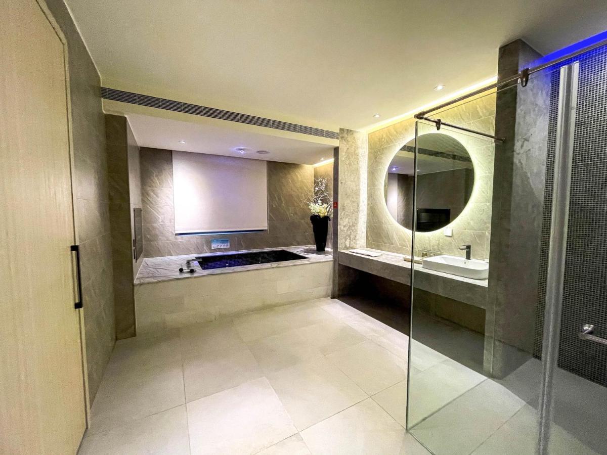 Fifth Avenue Motel Тайчжун Екстер'єр фото